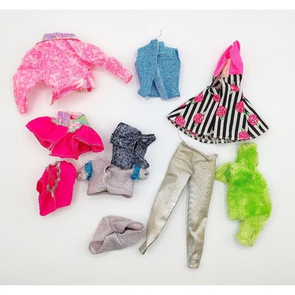 Barbie Doll Clothing Lot of 10 - Picture 2 of 2